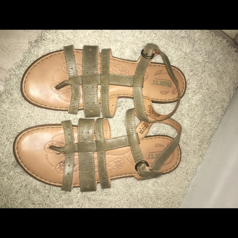 Born olive sandals